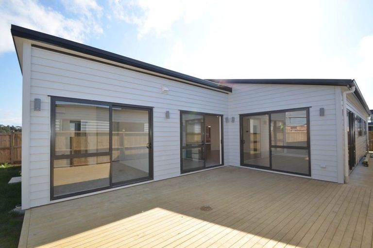 Photo of property in 41 Kaimanawa Road, Karaka, Papakura, 2113