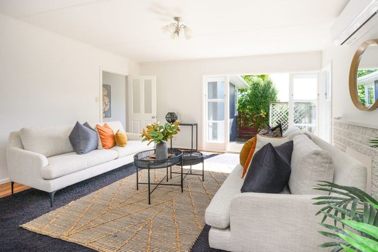 Photo of property in 12 Conway Place, Terrace End, Palmerston North, 4410