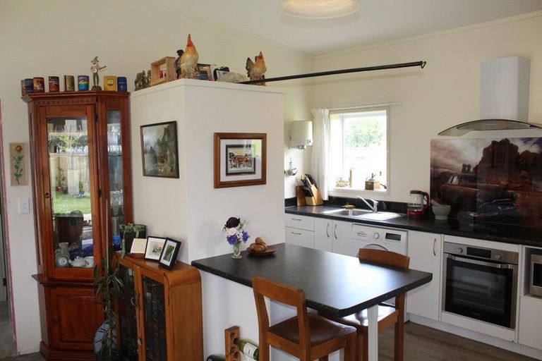 Photo of property in 39 Laws Road, Dannevirke, 4972