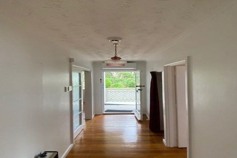 Photo of property in 45a Oxford Street, Tawa, Wellington, 5028