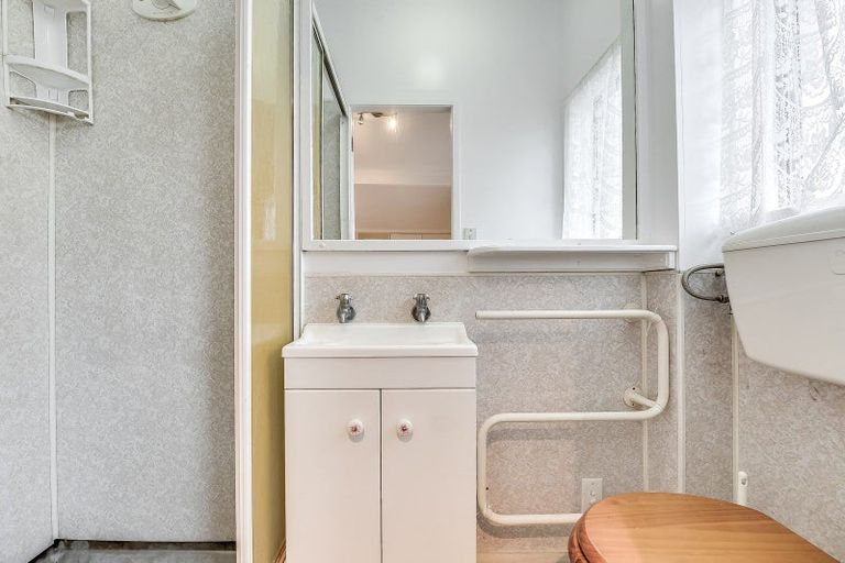 Photo of property in 4 Magnolia Crescent, Nawton, Hamilton, 3200