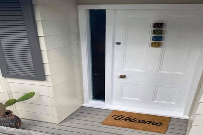 Photo of property in 5 Nicolas Avenue, Glen Eden, Auckland, 0602