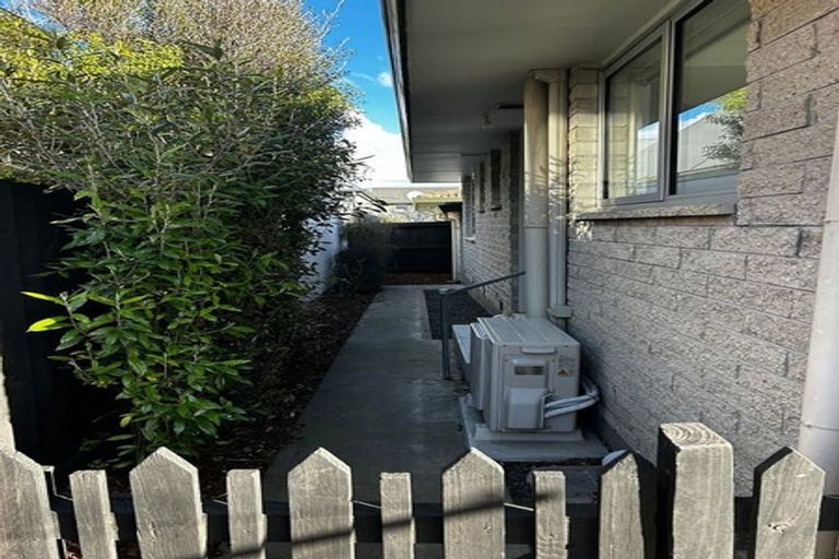 Photo of property in 2/19 Boon Street, Sydenham, Christchurch, 8023