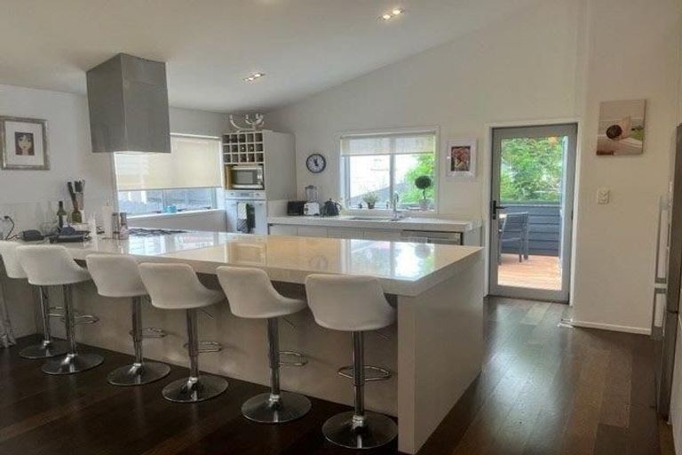 Photo of property in 32a Waterloo Street, Howick, Auckland, 2014