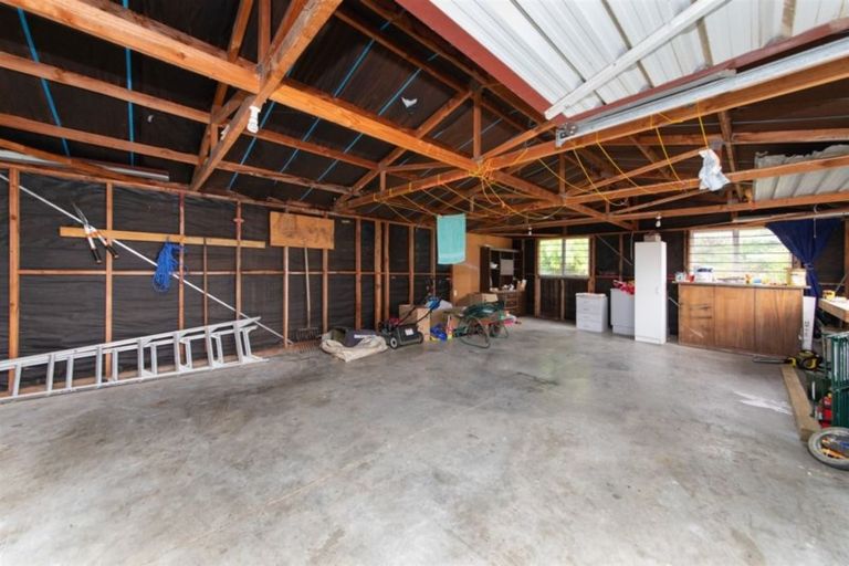 Photo of property in 5 Cargill Grove, Kelvin Grove, Palmerston North, 4414