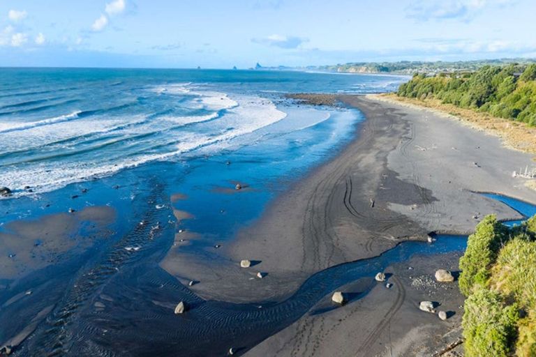 Photo of property in 255 Lwr Weld Road, Tataraimaka, New Plymouth, 4374