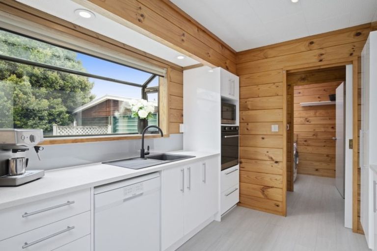 Photo of property in 42a Alma Crescent, Papakura, 2110