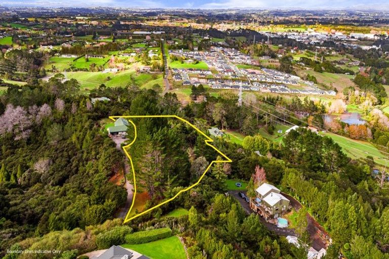 Photo of property in 48 Pinetone Road, Kumeu, 0892