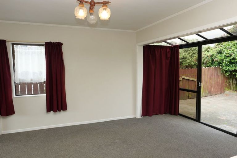 Photo of property in 72 Aorangi Road, Paraparaumu, 5032