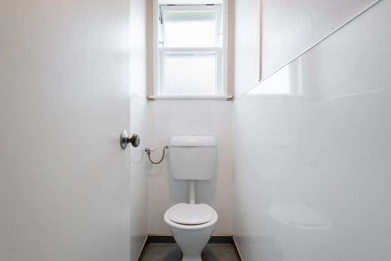 Photo of property in 59 Roberts Avenue, Bayswater, Auckland, 0622