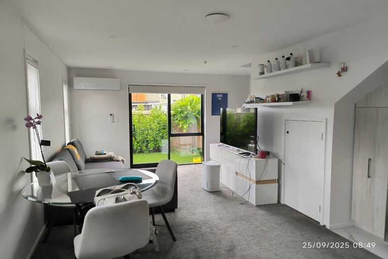 Photo of property in 7/4 Johnston Grove, Taita, Lower Hutt, 5011