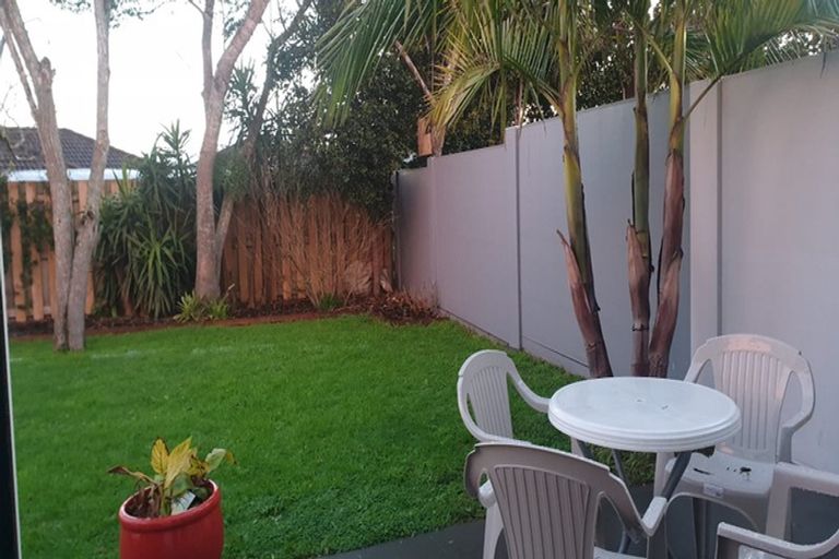 Photo of property in 2/249 One Tree Point Road, One Tree Point, 0118