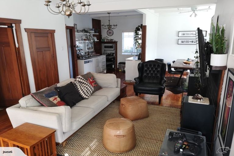 Photo of property in 21 Blomfield Spa, Takapuna, Auckland, 0622