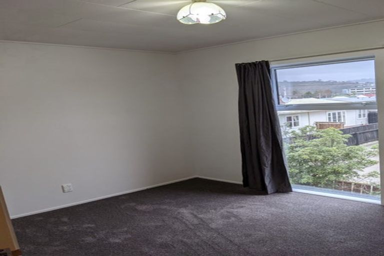 Photo of property in 9 Camp Street, Silverstream, Upper Hutt, 5019