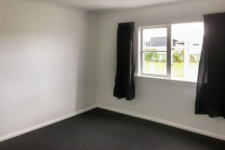 Photo of property in 79 Seabury Avenue, Foxton Beach, Foxton, 4815