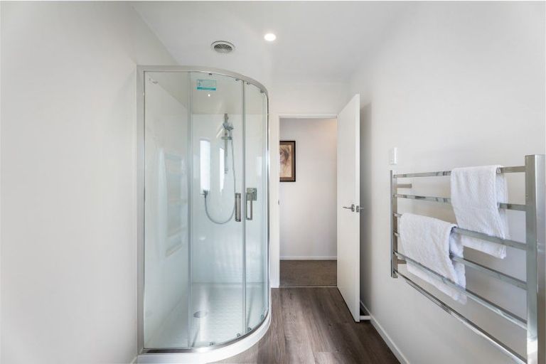 Photo of property in 2b Tokomaru Street, Orakei, Auckland, 1071