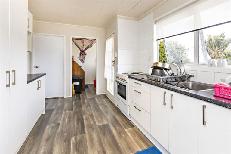 Photo of property in 3 Espada Place, Clover Park, Auckland, 2019