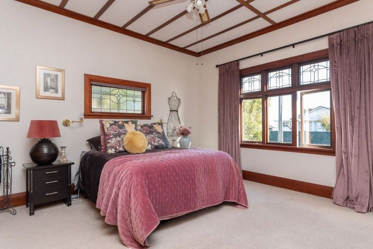 Photo of property in 24 Chamberlain Street, Dannevirke, 4930