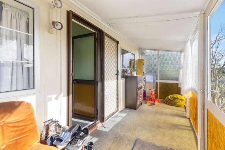 Photo of property in 1 Blake Street, Waitara, 4320