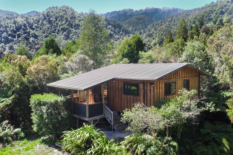 Photo of property in 304 Mokihinui Preserve, Seddonville, Westport, 7891