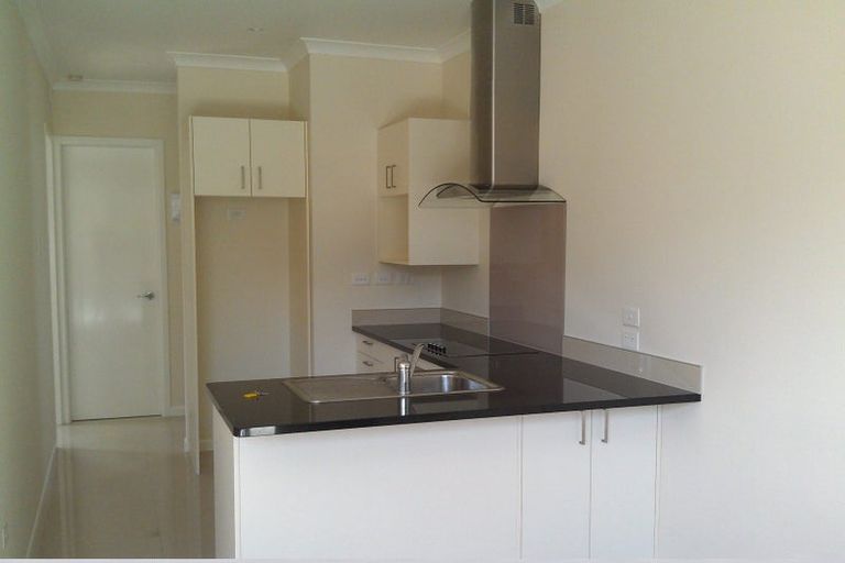 Photo of property in 16 Steeple Rise, Pakuranga, Auckland, 2010