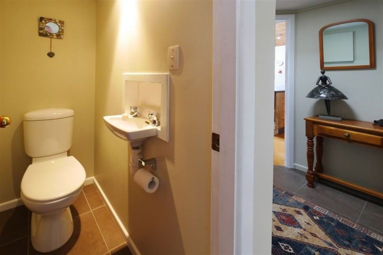 Photo of property in 182 Cecil Road, Wilton, Wellington, 6012