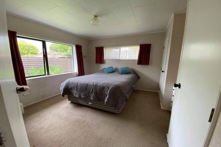 Photo of property in 24 Graham Street, Eltham, 4322