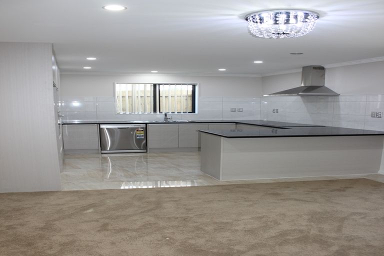 Photo of property in 12 Sturdee Road, Manurewa, Auckland, 2102