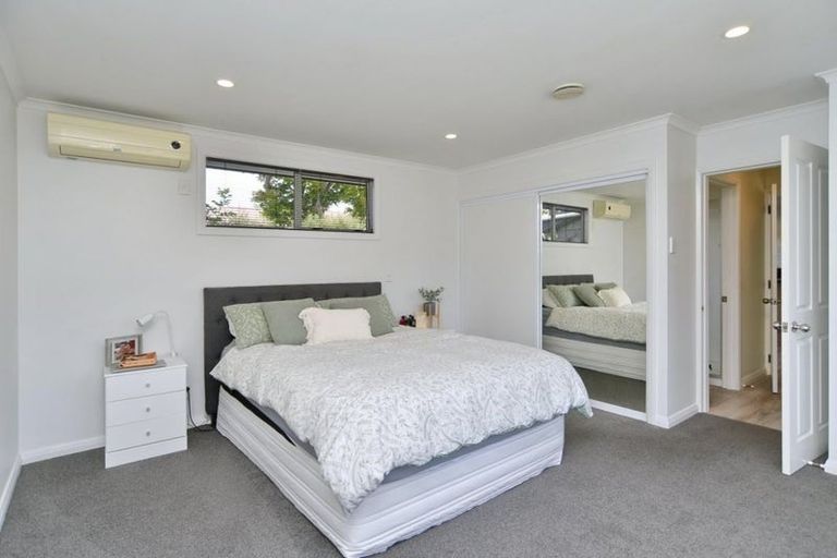 Photo of property in 26 Hadlow Place, Burnside, Christchurch, 8041