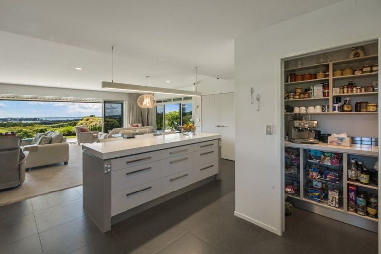 Photo of property in 63 Ongare Point Road, Tahawai, Katikati, 3170