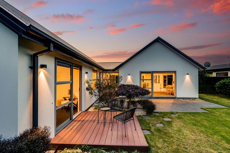 Photo of property in 5 Warhorse Gate, Halswell, Christchurch, 8025