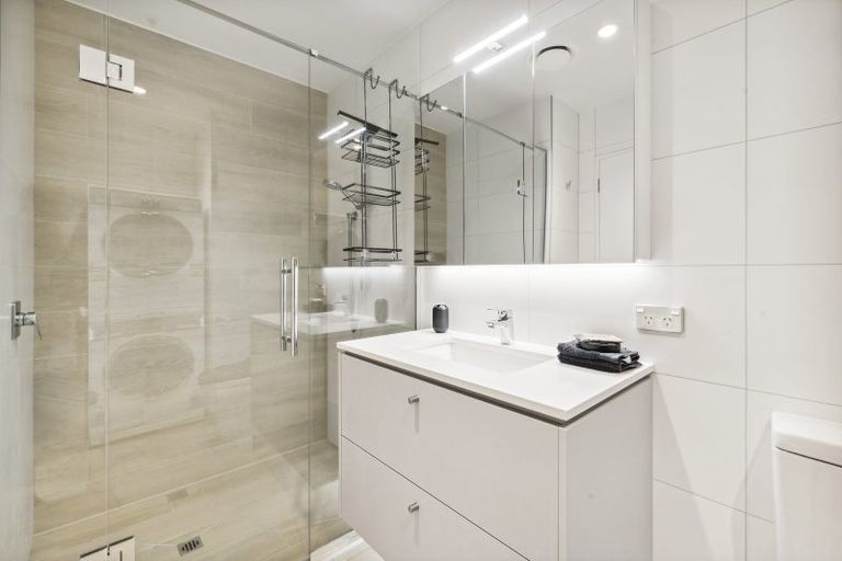 Photo of property in The Victor, 411/4 Bute Road, Browns Bay, Auckland, 0630