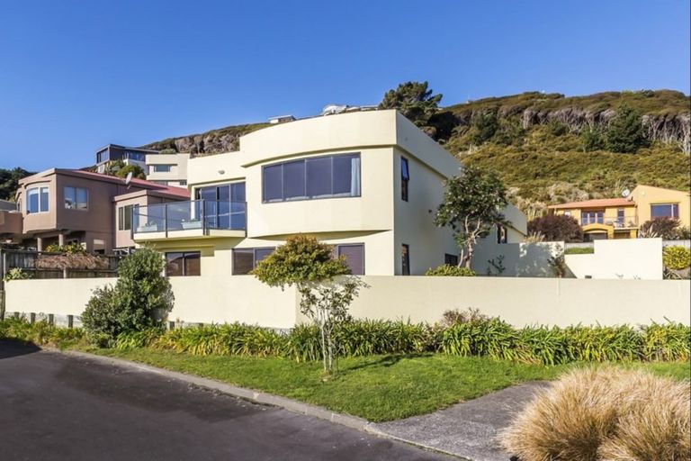 Photo of property in 13 Paremata Drive, Paremata, Porirua, 5024