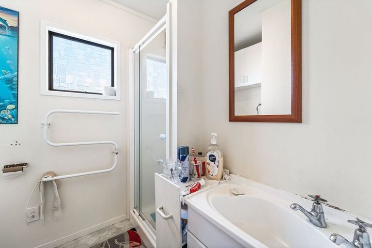 Photo of property in 217a Parkhurst Road, Parakai, 0830