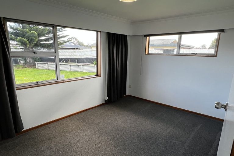 Photo of property in 14 Saint Pauls Place, Tamatea, Napier, 4112