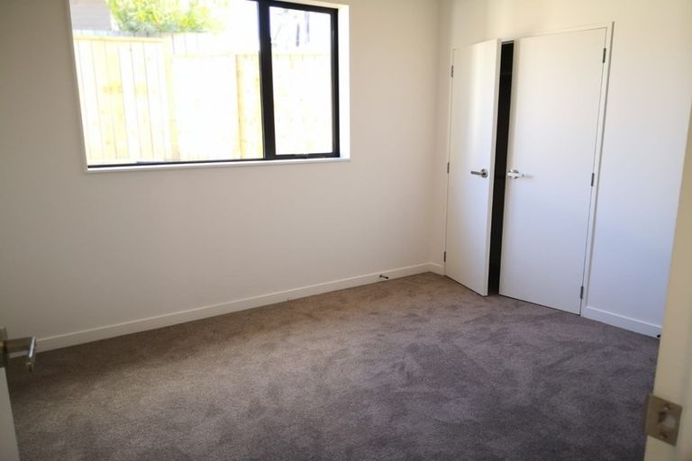 Photo of property in 135 Tiriwa Drive, Massey, Auckland, 0614