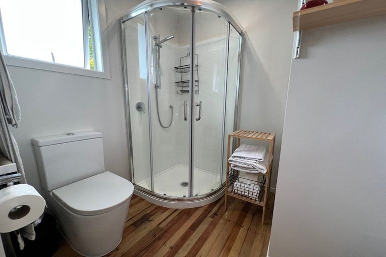 Photo of property in 82 Glen Marine Parade, Glendene, Auckland, 0602