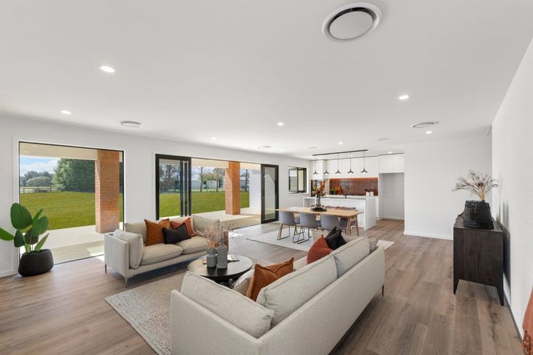 Photo of property in 11 Te Kahu Lane, Halcombe, Feilding, 4779