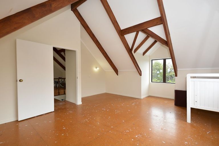 Photo of property in 8 Cumberland Crescent, Welcome Bay, Tauranga, 3112