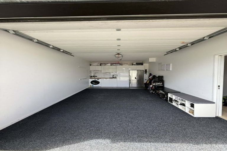 Photo of property in 8 Berba Lane, Westgate, Auckland, 0814