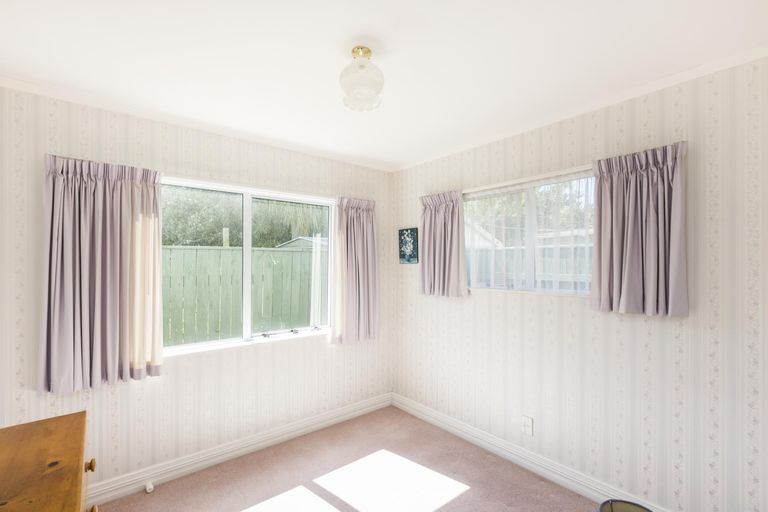Photo of property in 71 Bryant Street, Takaro, Palmerston North, 4412