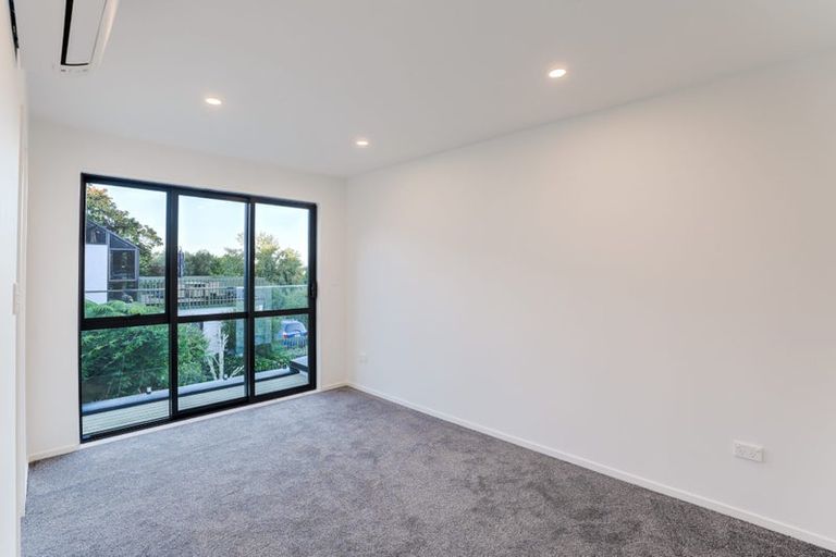 Photo of property in 19d Elmira Place, Browns Bay, Auckland, 0630