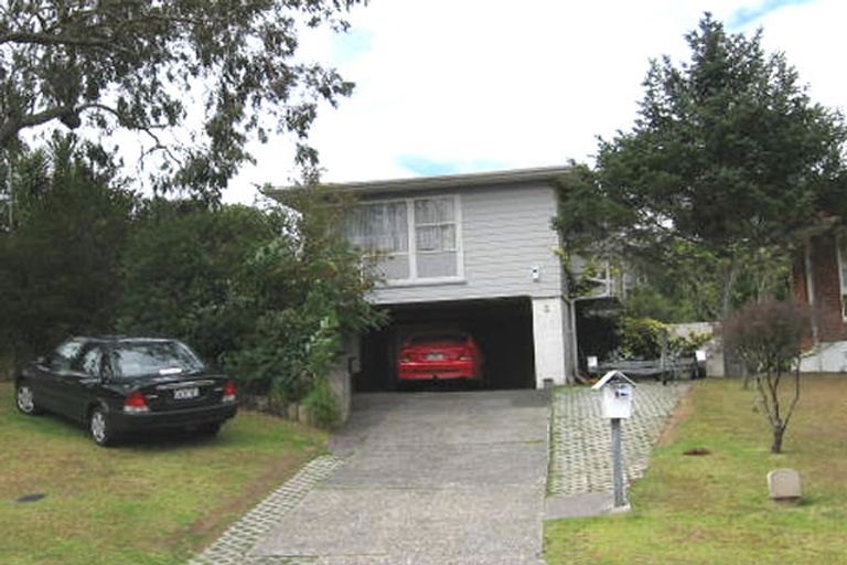 Photo of property in 5 Catalina Crescent, Forrest Hill, Auckland, 0620
