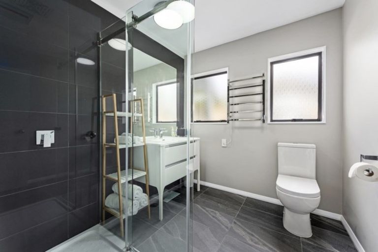 Photo of property in 14 Donegal Grove, Birchville, Upper Hutt, 5018