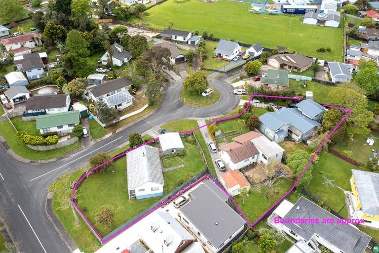 Photo of property in 3 Ballial Place, West Harbour, Auckland, 0618