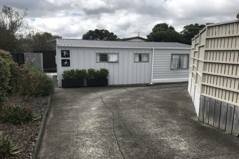 Photo of property in 45a Barnhill Crescent, Pahurehure, Papakura, 2113