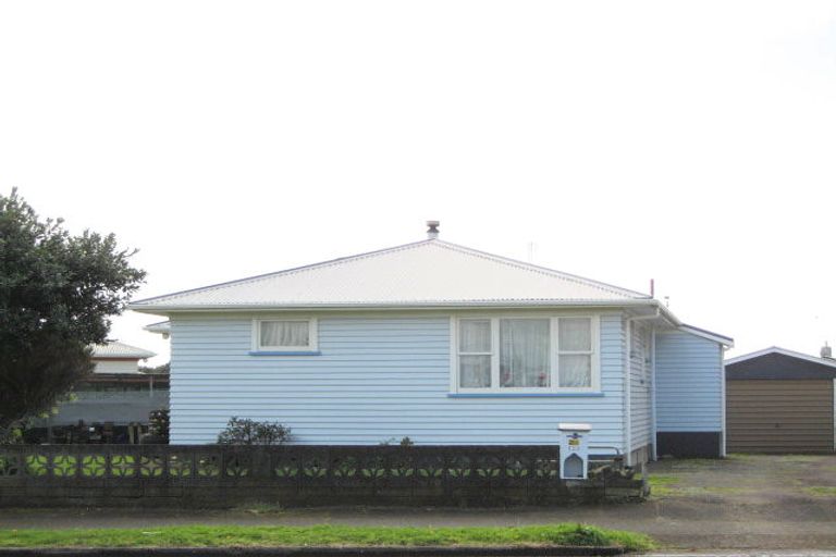 Photo of property in 128 Cracroft Street, Waitara, 4320