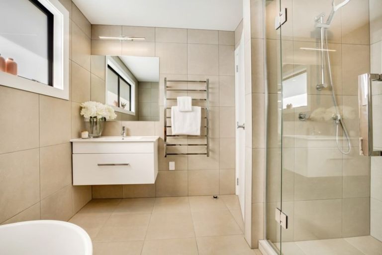 Photo of property in 14 Makete Crescent, Hobsonville, Auckland, 0618