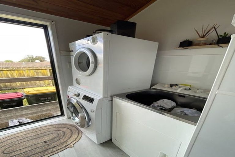 Photo of property in 19 Mcquarrie Avenue, Wattle Downs, Auckland, 2103