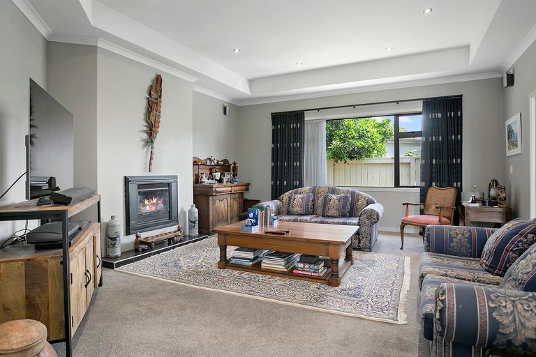 Photo of property in 19c Cooper Crescent, Cambridge, 3434